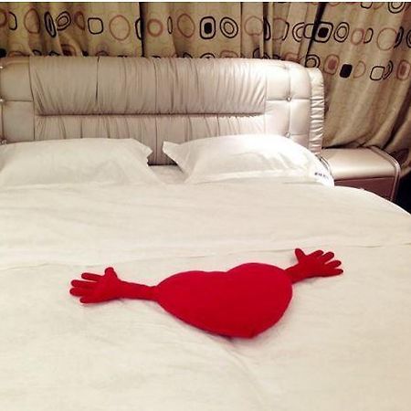 Chengdu Love Holiday Aparthotel Чэнду Экстерьер фото